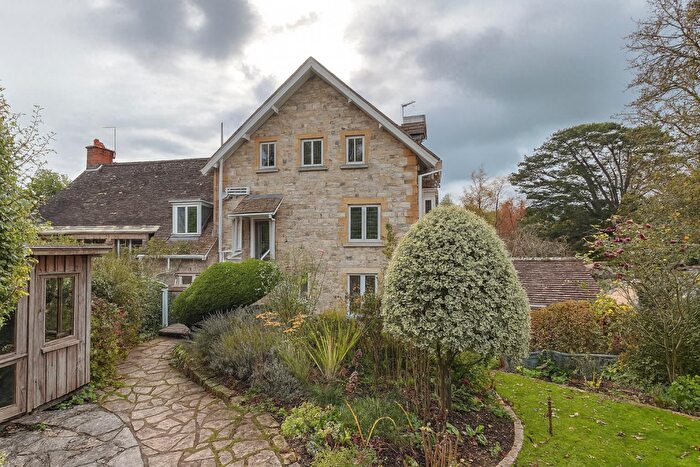 2 Bedroom Apartment For Sale In Trinity Hill Road, Axminster, EX13