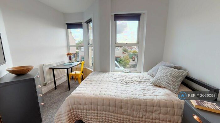 6 Bedroom Semi-Detached House To Rent In Elmgrove Road, Fishponds, Bristol, BS16