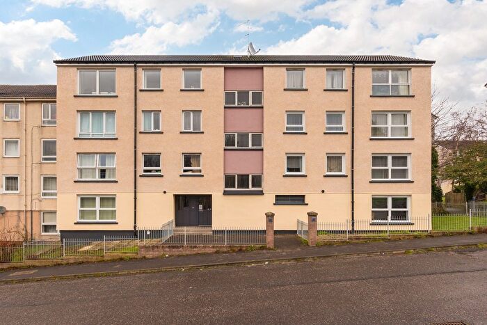 3 Bedroom Flat For Sale In / Westburn Grove, Edinburgh, EH14