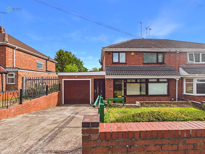 3 Bedroom Semi-Detached House For Sale In Shenstone Road, Great Barr, Birmingham, B43