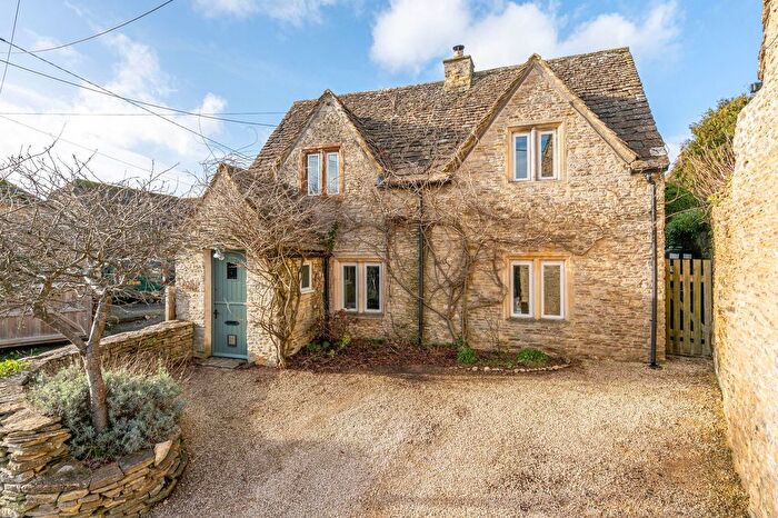 4 Bedroom Detached House For Sale In Grove Road, Sherston, Malmesbury, SN16