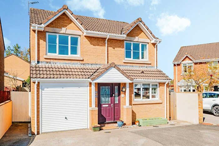 4 Bedroom Detached House For Sale In Ysbryd-Y-Coed, Pen-Y-Fai, Bridgend, CF31