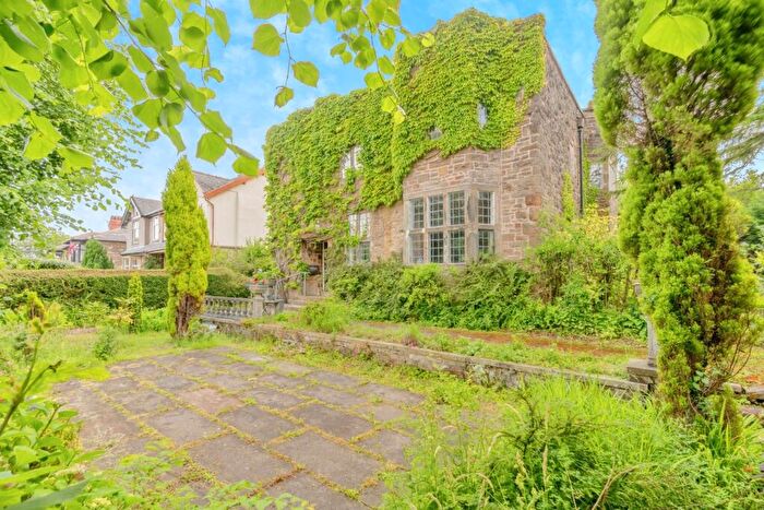 4 Bedroom Detached House For Sale In Manchester Road, Burnley, Lancashire, BB11