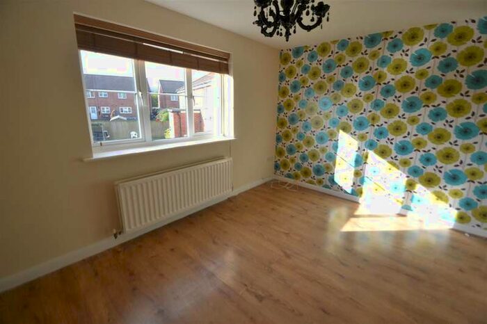 2 Bedroom Flat To Rent In Gatcombe Road Bishopsworth Bristol, BS13