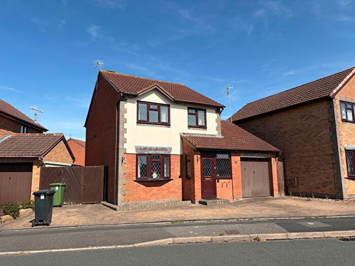 3 Bedroom Property To Rent In St. Philips Drive, Evesham, WR11