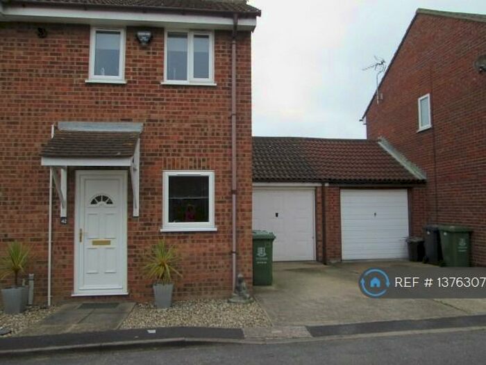 2 Bedroom End Of Terrace House To Rent In Dover Court, Caister On Sea, Great Yarmouth, NR30