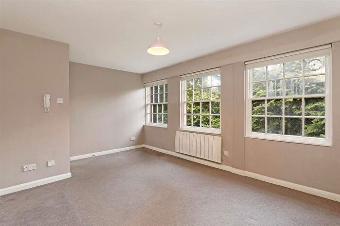 1 Bedroom Flat To Rent In A Cambalt Road, Putney, SW15