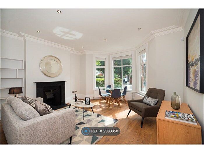 2 Bedroom Flat To Rent In Essendine Road, London, W9
