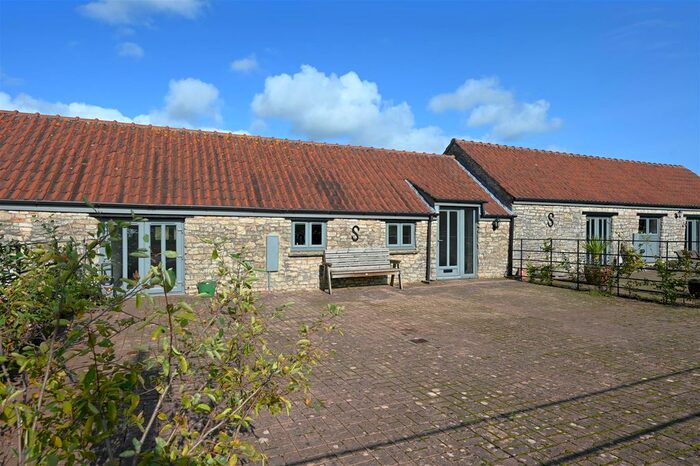 1 Bedroom Barn Conversion For Sale In Stratton-On-The-Fosse, Radstock, BA3