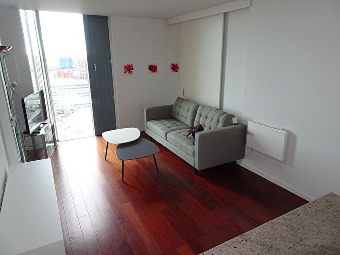 1 Bedroom Flat To Rent In Holloway Circus Queensway, Birmingham, B1