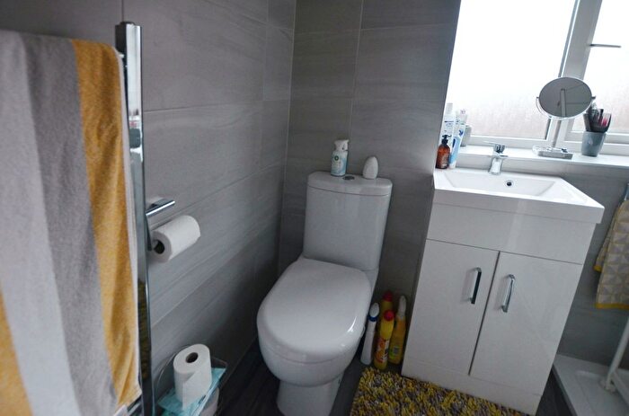 2 Bedroom Semi-Detached House For Sale In Forest Hill Road, Worksop, S81