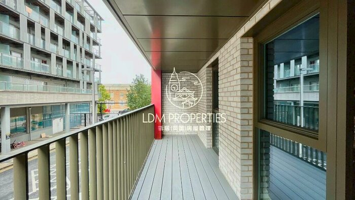 3 Bedroom Apartment To Rent In Windsor Square, London, SE18