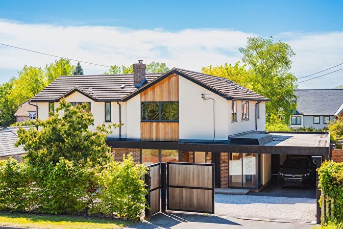4 Bedroom Detached House For Sale In Cupernham Lane, Romsey, SO51