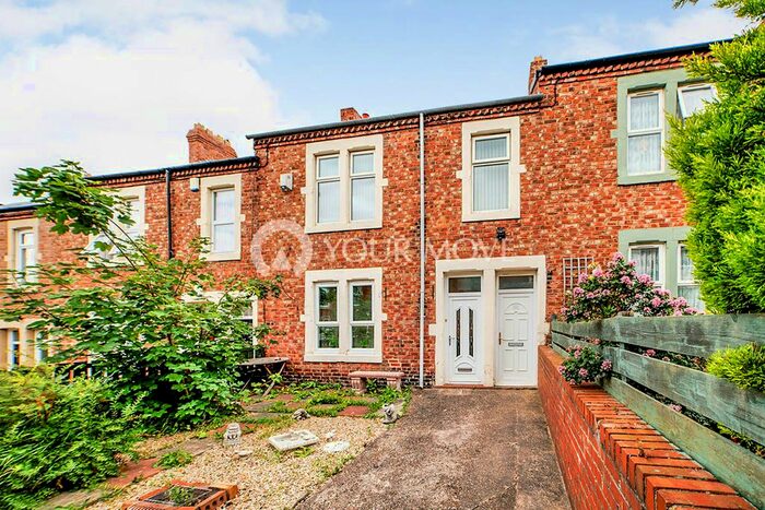 2 Bedroom Flat To Rent In Axwell Terrace, Swalwell, Newcastle Upon Tyne, Tyne And Wear, NE16