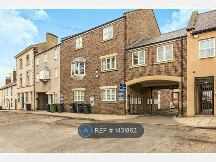 2 Bedroom Flat To Rent In Gilesgate, Durham, DH1