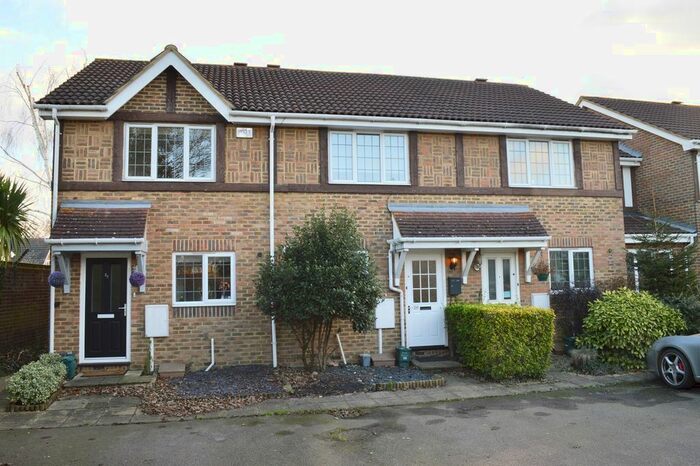 2 Bedroom Terraced House To Rent In Danesfield Close, Walton-On-Thames KT12