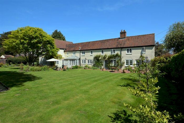 5 Bedroom Cottage To Rent In Outskirts Wendover, HP22