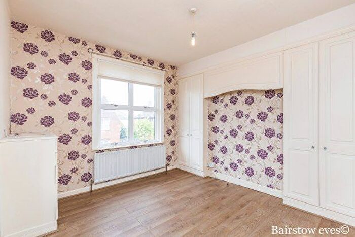 2 Bedroom Property To Rent In Tylecroft Road, London, SW16