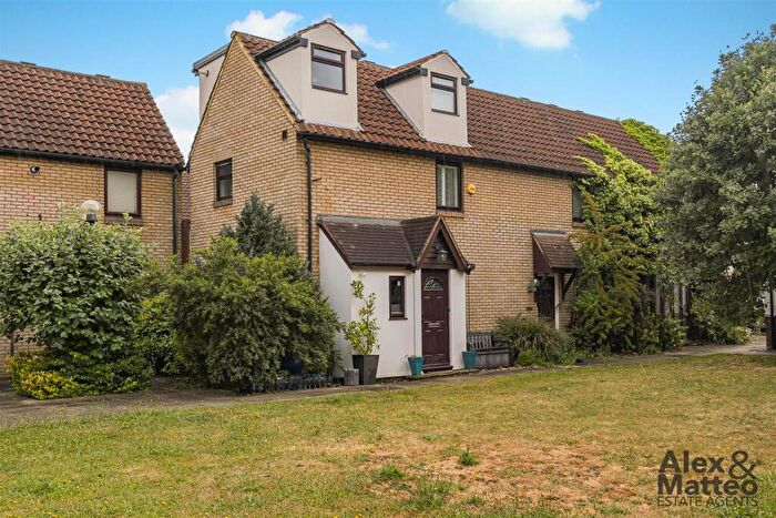 1 Bedroom House For Sale In Abbey Gardens, Bermondsey, SE16