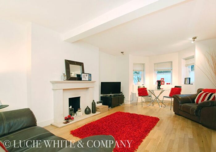 2 Bedroom Flat To Rent In Worple Road, Wimbledon, SW19