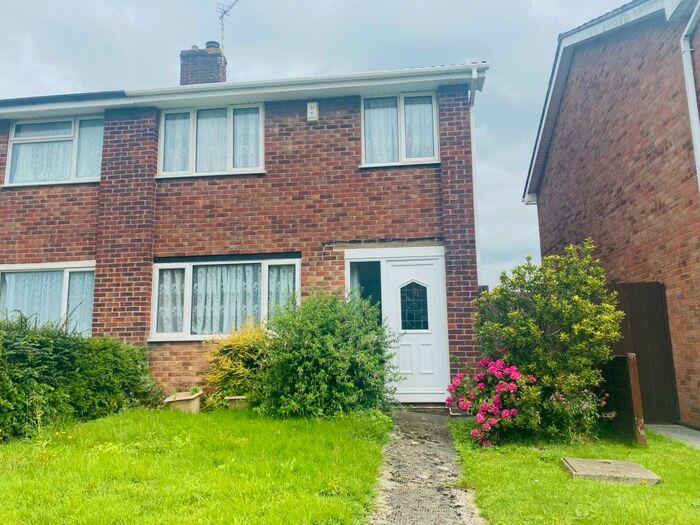 3 Bedroom End Of Terrace House To Rent In Falcon Drive, Patchway, Bristol, BS34
