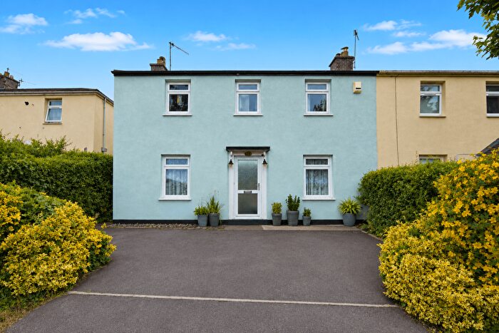 3 Bedroom Semi Detached House To Rent In Mead Way, Sea MIlls, BS9