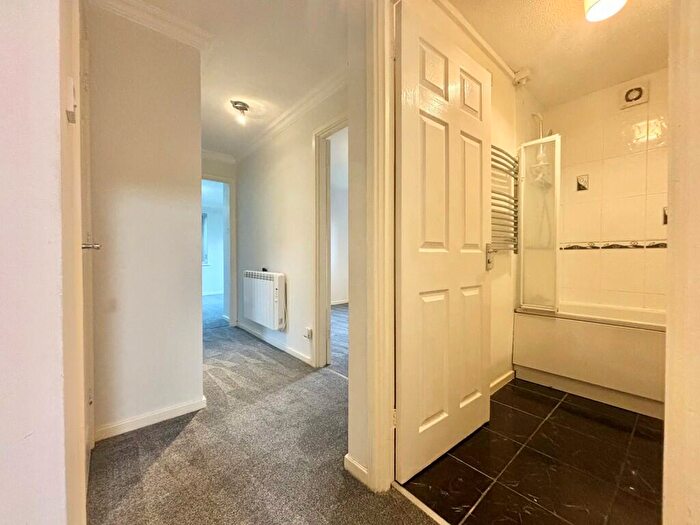 2 Bedroom Flat For Sale In Trinity Mews, Bury St Edmunds, IP33