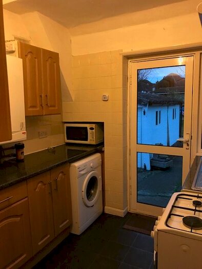 1 Bedroom Maisonette To Rent In Lovatt Close, Edgware HA8