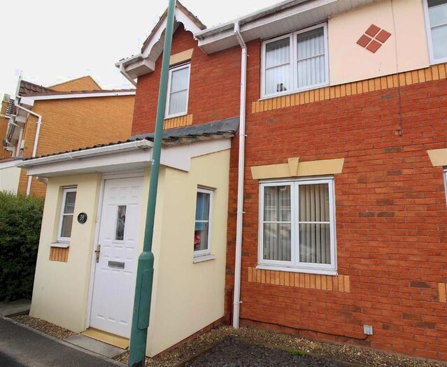3 Bedroom Semi-Detached House To Rent In Corinum Close, Bristol, BS16