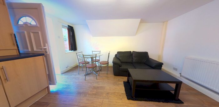 1 Bedroom Flat To Rent In The Village Street, Leeds, LS4
