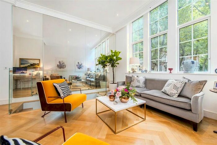 3 Bedroom Flat To Rent In Marsham Street, London, SW1P