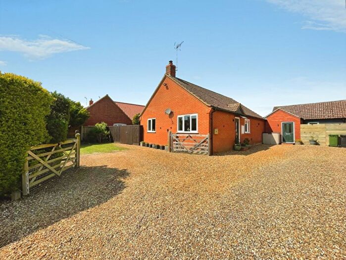 4 Bedroom Detached Bungalow For Sale In Ashburton Road, Ickburgh, IP26