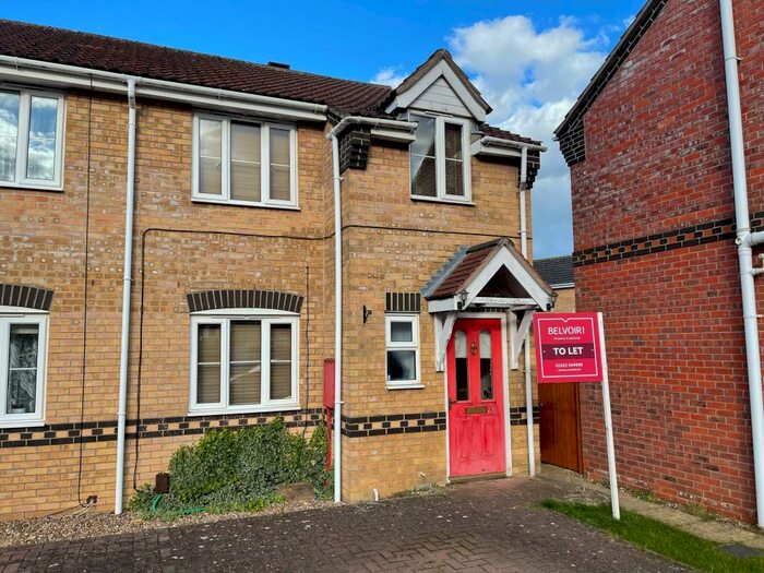 3 Bedroom Semi-Detached House To Rent In Wells Drive, Bracebridge Heath, LN4