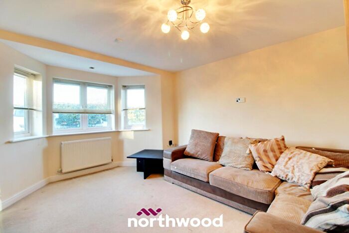 2 Bedroom Flat To Rent In Bawtry Road, Bessacarr, Doncaster, DN4