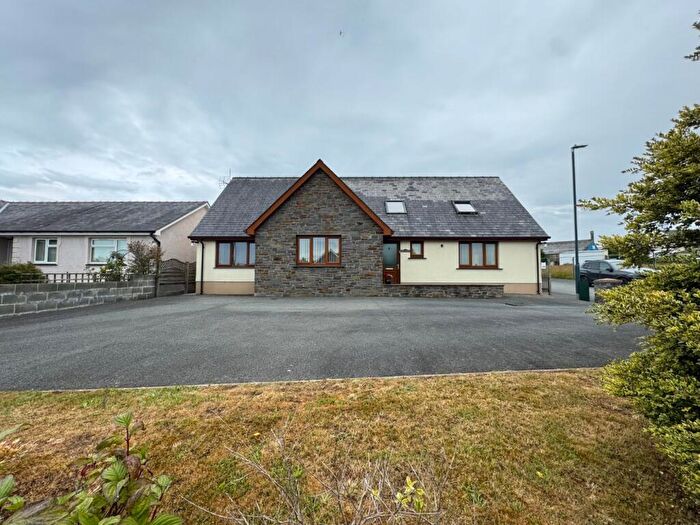 3 Bedroom Bungalow For Sale In Maes Yr Halen, Cross Inn, Near New Quay, SA44