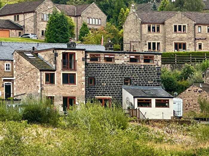 4 Bedroom Semi-Detached House For Sale In Hollins Road, Todmorden, OL14