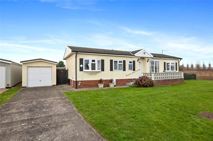 2 Bedroom Detached House For Sale In Willowbrook Park, Old Salts Farm Road, Lancing, West Suusex, BN15