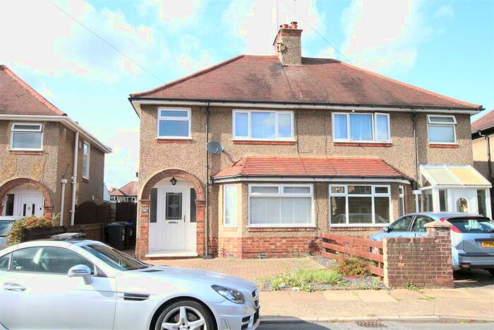 3 Bedroom Property To Rent In Birchfield Road East, Abington, Northampton, NN3