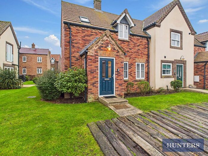 2 Bedroom End Terrace House For Sale In Trinity Way, The Bay, Filey, YO14