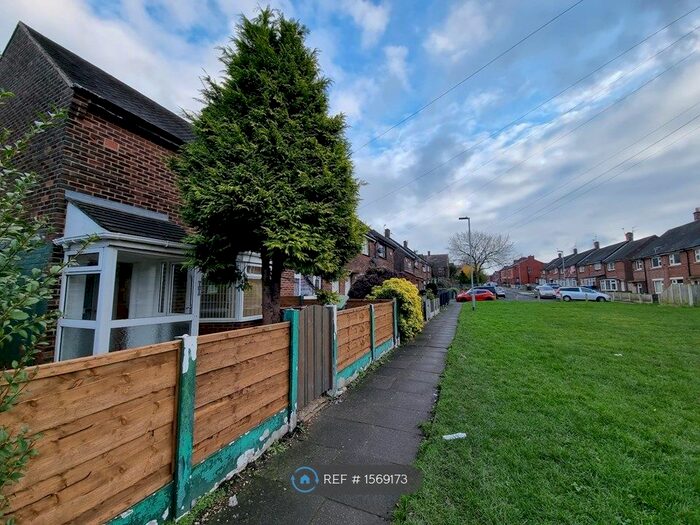 2 Bedroom Semi-Detached House To Rent In Hardman Street, Chadderton, Oldham, OL9
