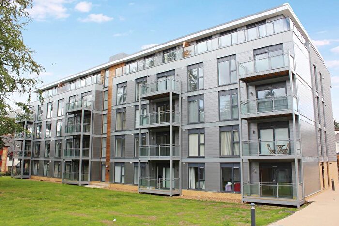 2 Bedroom Flat To Rent In Newsom Place, St Peters Road, St Albans, AL1