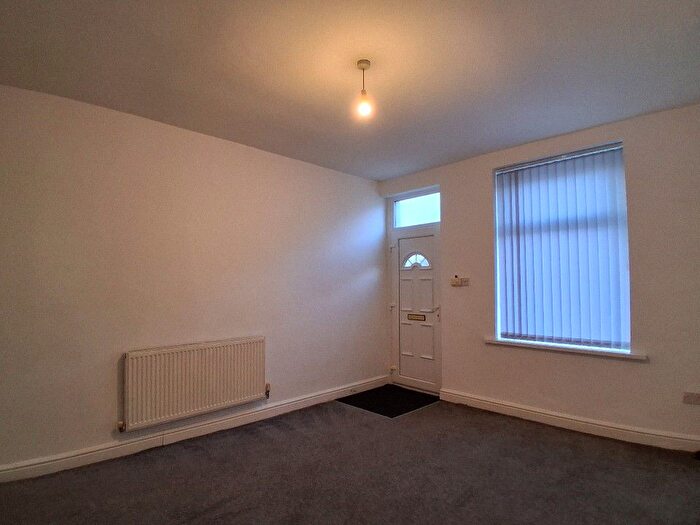 2 Bedroom Terraced House To Rent In Briercliffe Road, Burnley, BB10