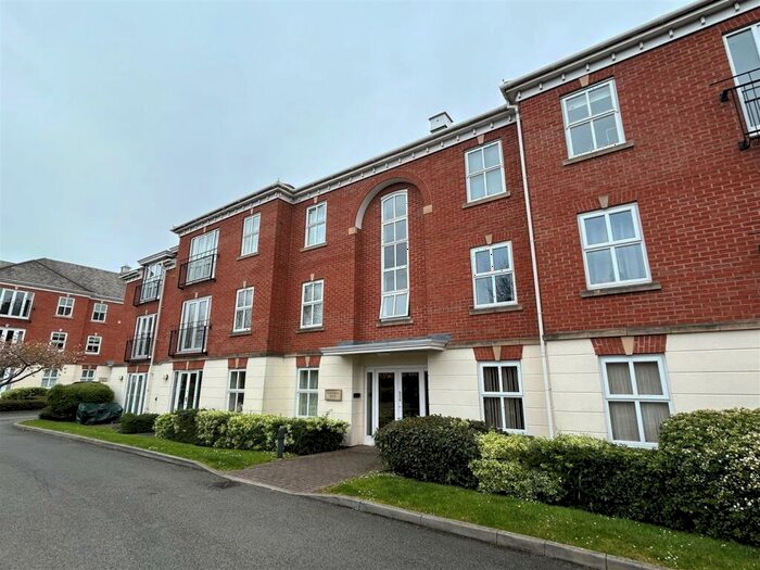 2 Bedroom Apartment To Rent In Bosworth House, Priory Walk, Hinckley, LE10