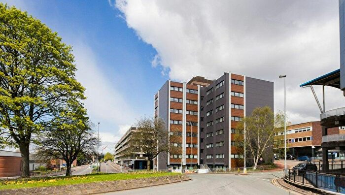 Studio For Sale In The Midway, Newcastle, ST5