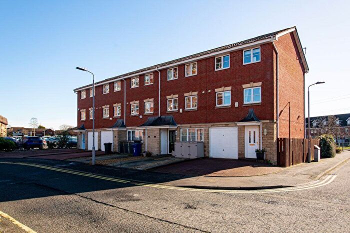 4 Bedroom Town House For Sale In Benn Avenue, Paisley, PA1