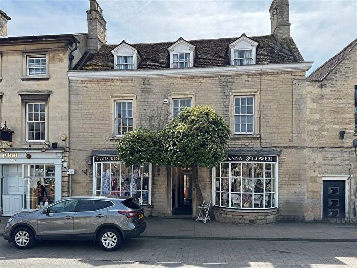 Studio To Rent In Market Place, Market Deeping, PE6