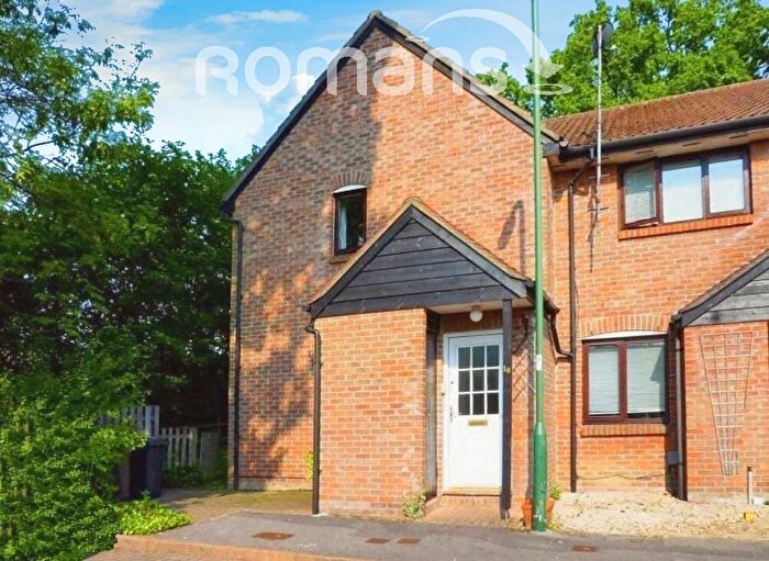 1 Bedroom Flat To Rent In Annettes Croft, Church Crookham, Fleet, GU52