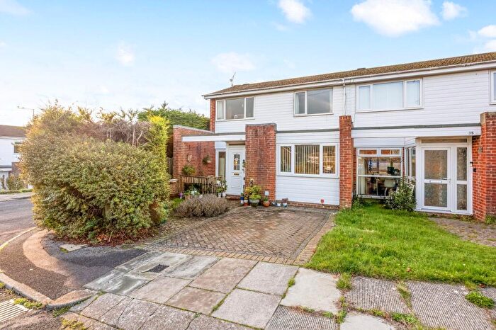 3 Bedroom End Of Terrace House For Sale In Overhill Gardens, Brighton, BN1