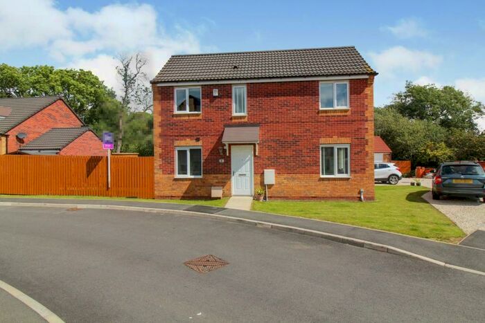 3 Bedroom Detached House To Rent In Mizzen Road, Clowne, Chesterfield, S43