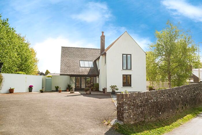 4 Bedroom Detached House For Sale In Fernley, St Nicholas, Vale Of Glamorgan, CF5